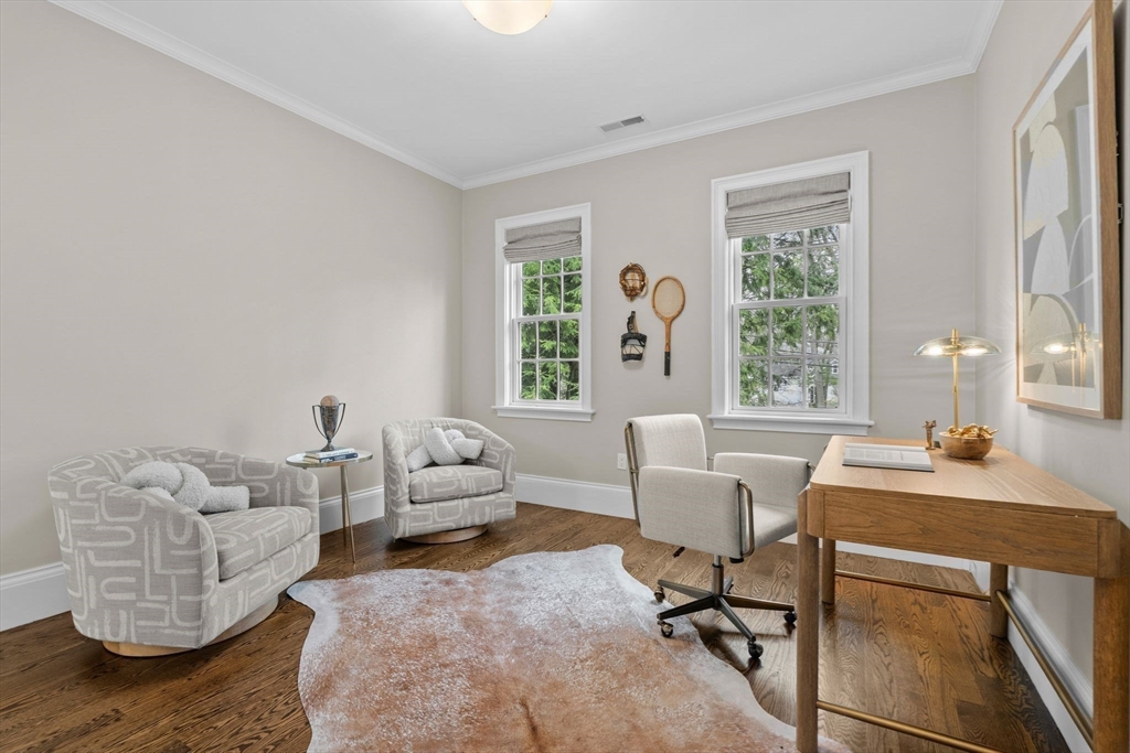 8 Beresford Road Brookline, MA 02467 - Photo 23 of 38