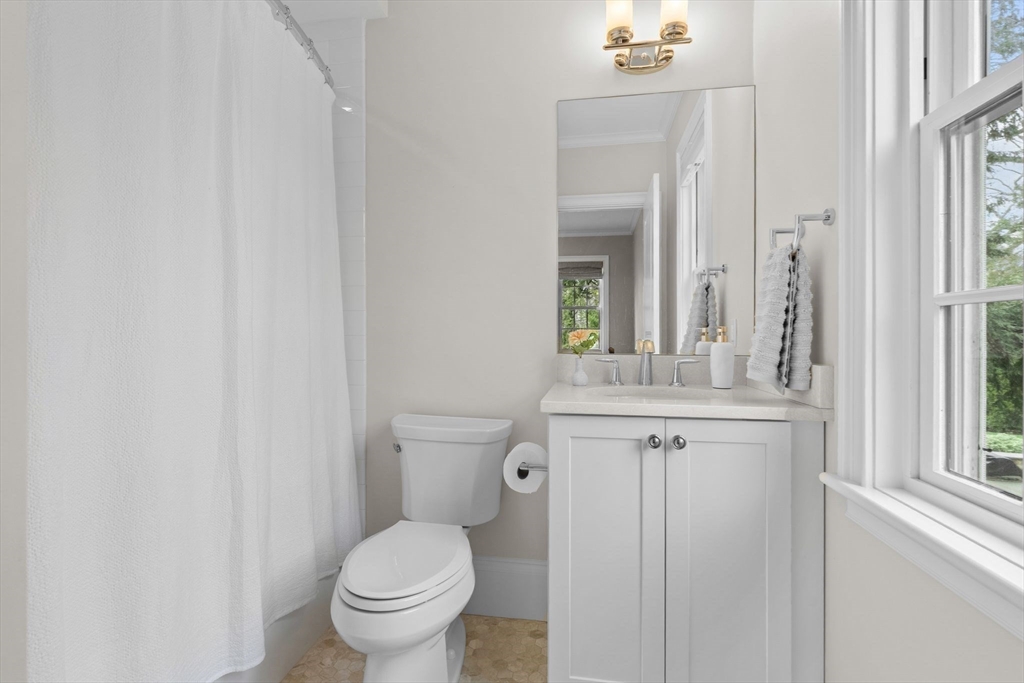 8 Beresford Road Brookline, MA 02467 - Photo 25 of 38