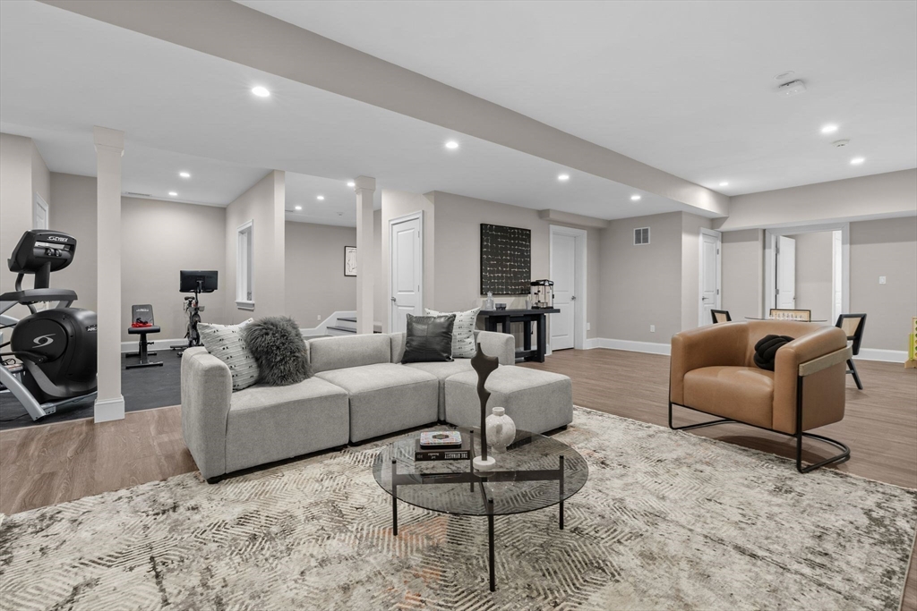 8 Beresford Road Brookline, MA 02467 - Photo 28 of 38