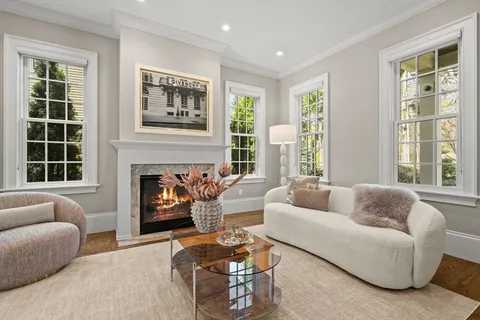 $3,625,000 | 8 Beresford Road, Brookline, MA 02467
