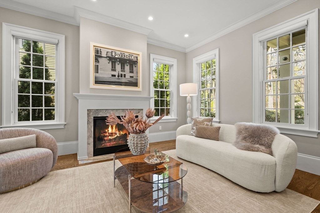 8 Beresford Road Brookline, MA 02467 - Photo 5 of 38