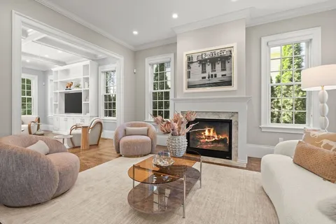 $3,625,000 | 8 Beresford Road, Brookline, MA 02467