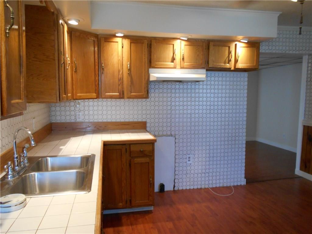 822 Spring Street Mount Pleasant, PA 15666 - Photo 3 of 16 Gallery Image 3