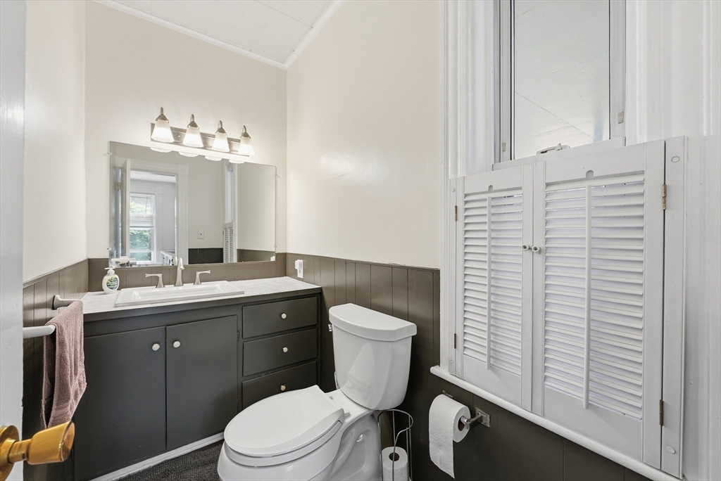 96 Washington Street Gardner, MA 01440 - Photo 13 of 42