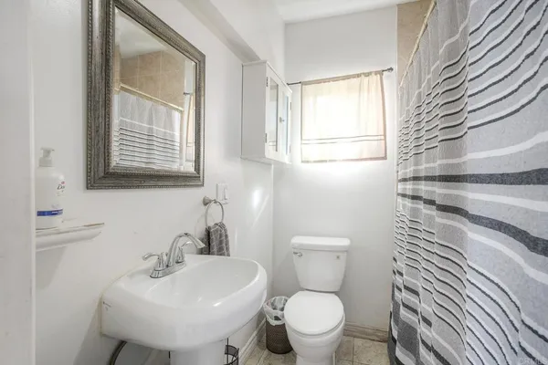$950,000 | 412-14 West 9th Avenue, Escondido, CA 92025