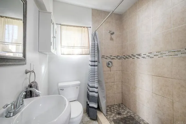 $950,000 | 412-14 West 9th Avenue, Escondido, CA 92025