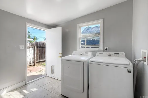 $950,000 | 412-14 West 9th Avenue, Escondido, CA 92025
