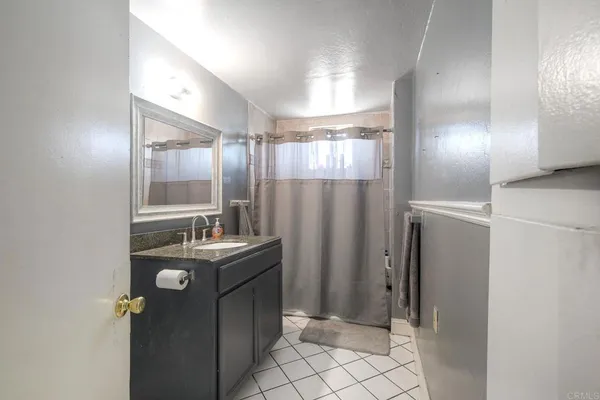 $950,000 | 412-14 West 9th Avenue, Escondido, CA 92025