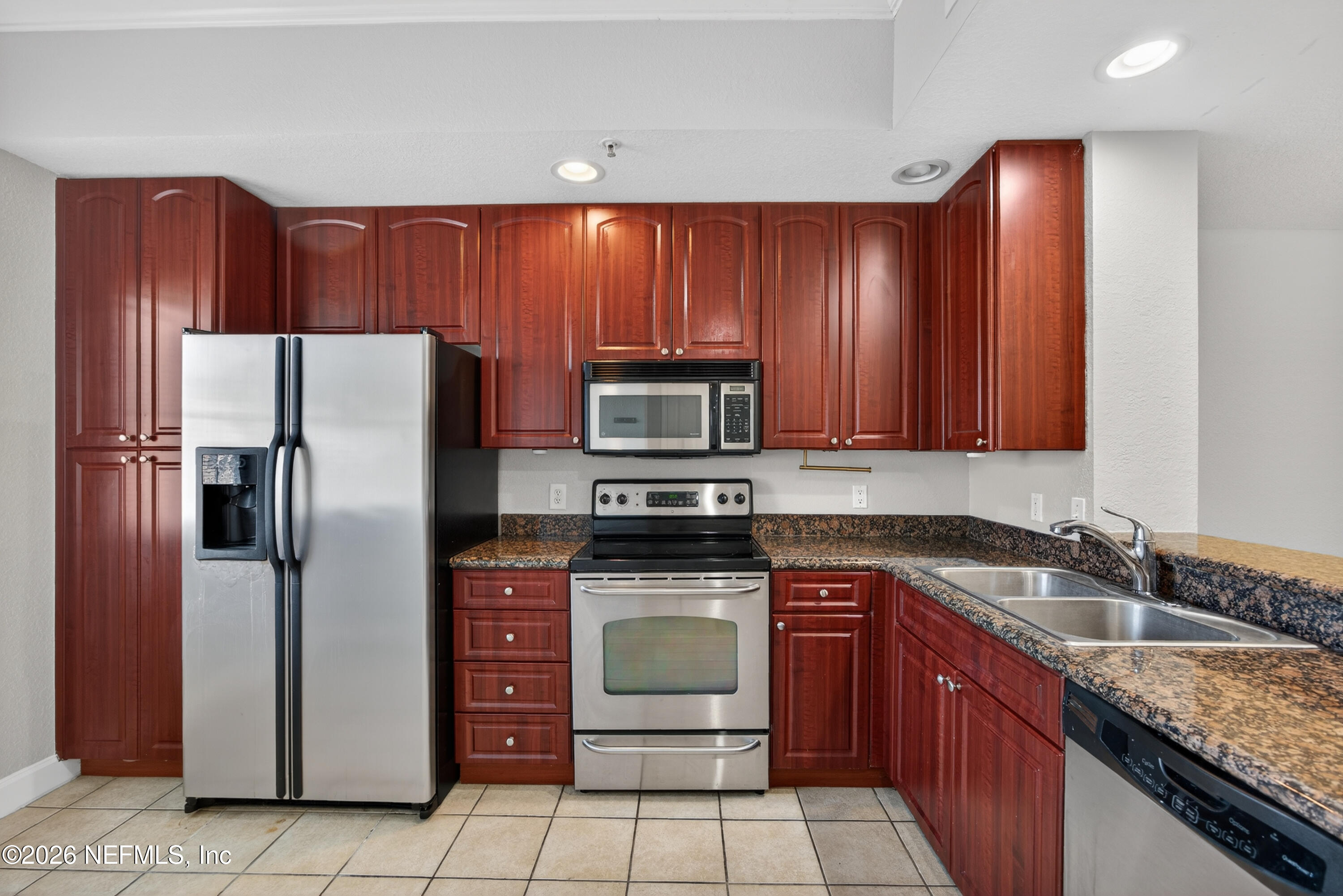 9745 Touchton Road, Unit 624 Jacksonville, FL 32246 - Photo 6 of 25 Kitchen