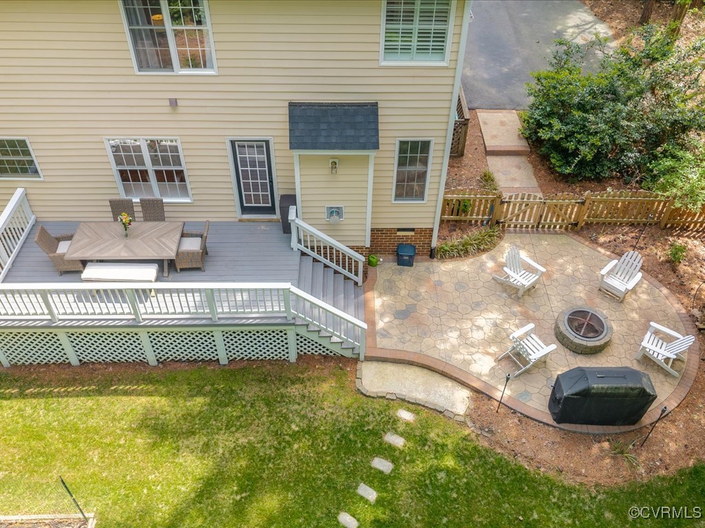 15418 Foxvale Way Midlothian, VA 23112 - Photo 32 of 50 a backyard of a house