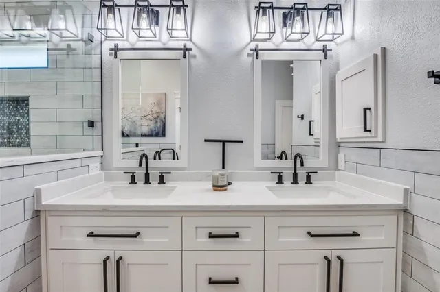 $439,900 | 15 Richmond Court, Mansfield, TX 76063