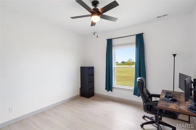 $399,900 | 23365 North Lark Song Lane, Sturgeon, MO 65284