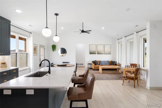 $399,900 | 23365 North Lark Song Lane, Sturgeon, MO 65284