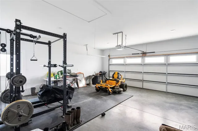 $399,900 | 23365 North Lark Song Lane, Sturgeon, MO 65284