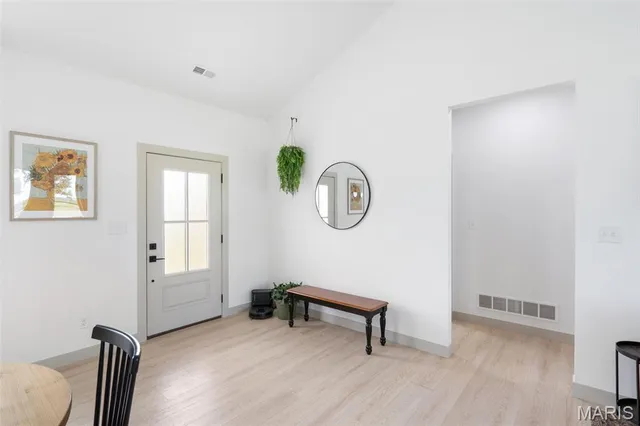 $399,900 | 23365 North Lark Song Lane, Sturgeon, MO 65284