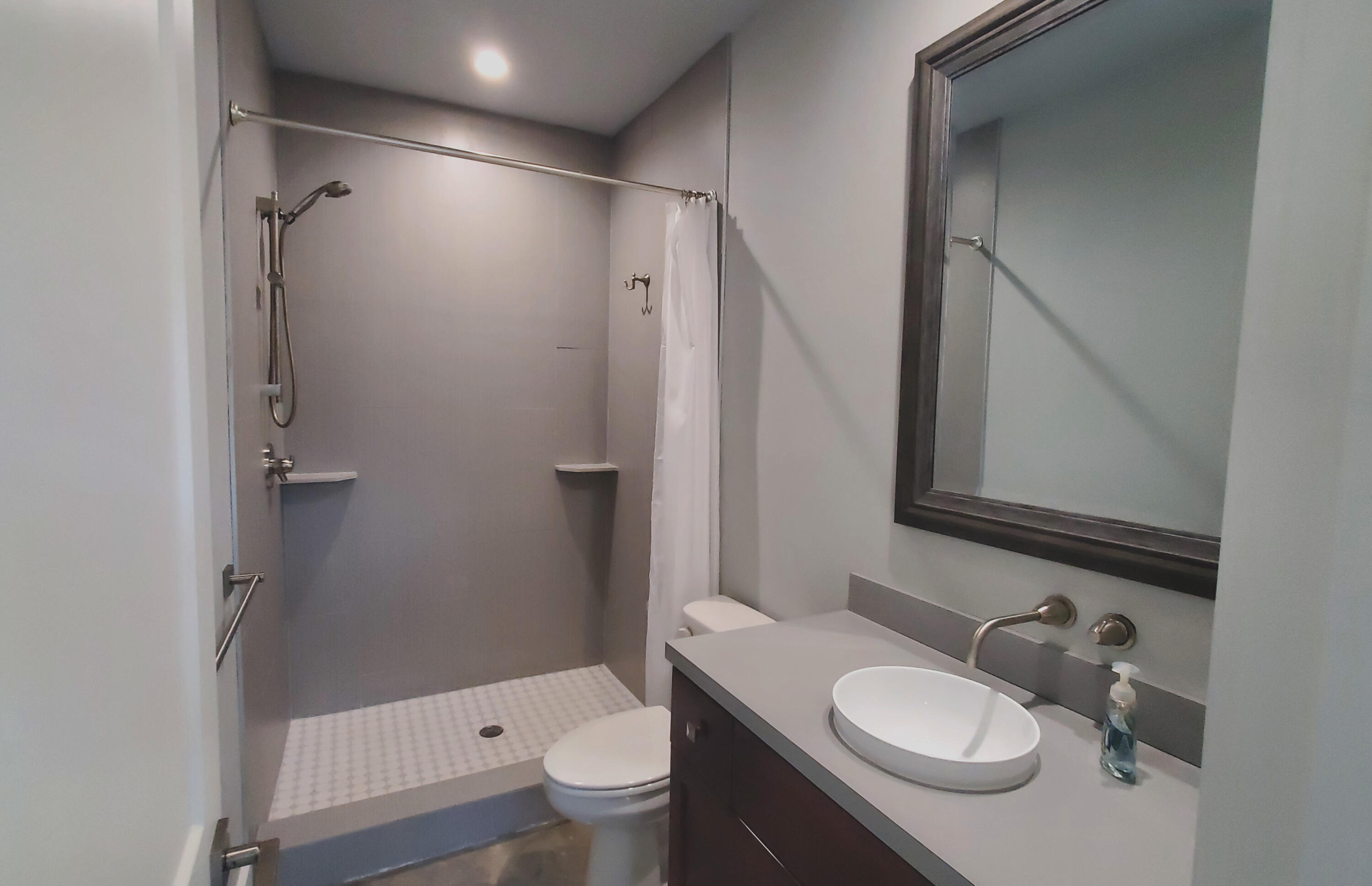 235 Satsuma Road Niceville, FL 32578 - Photo 14 of 18 Bath
