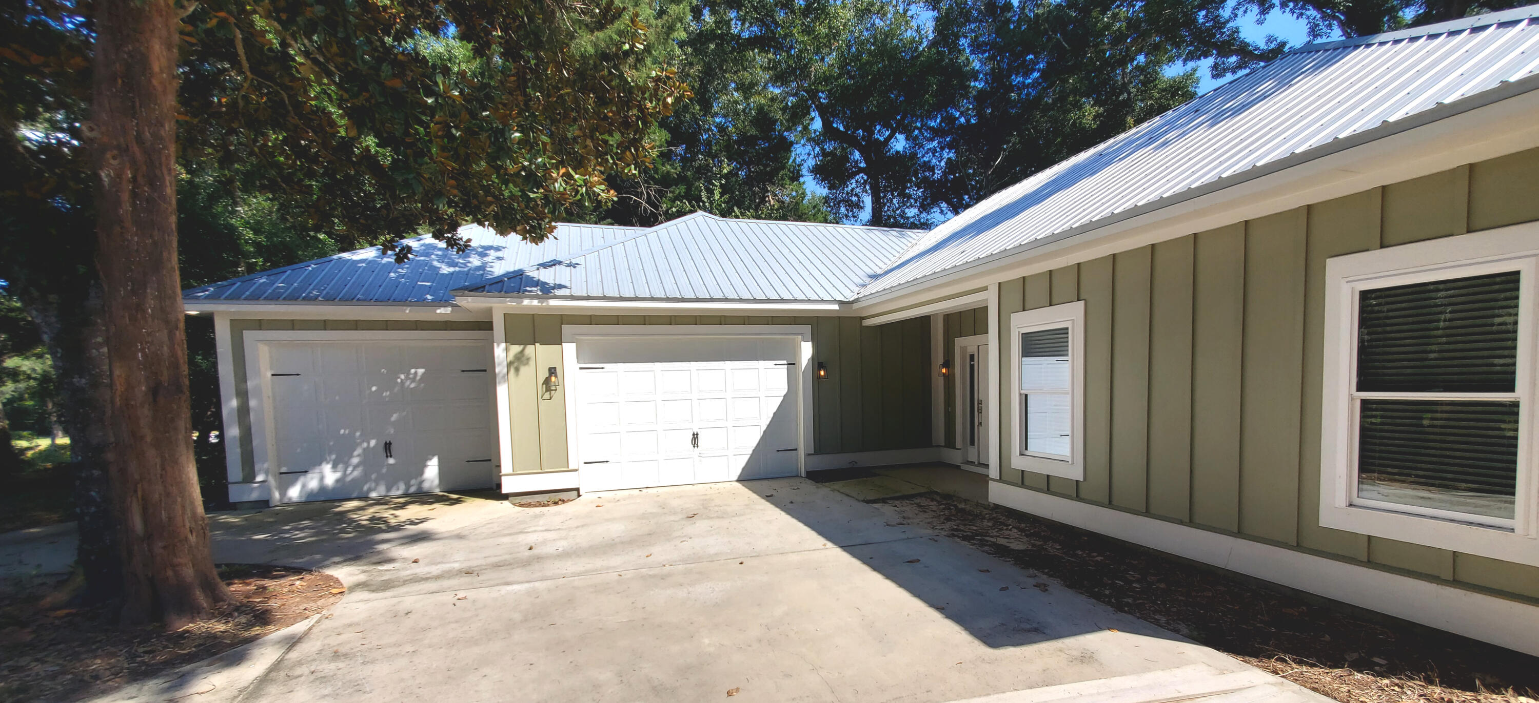 235 Satsuma Road Niceville, FL 32578 - Photo 2 of 18 20220925_144931