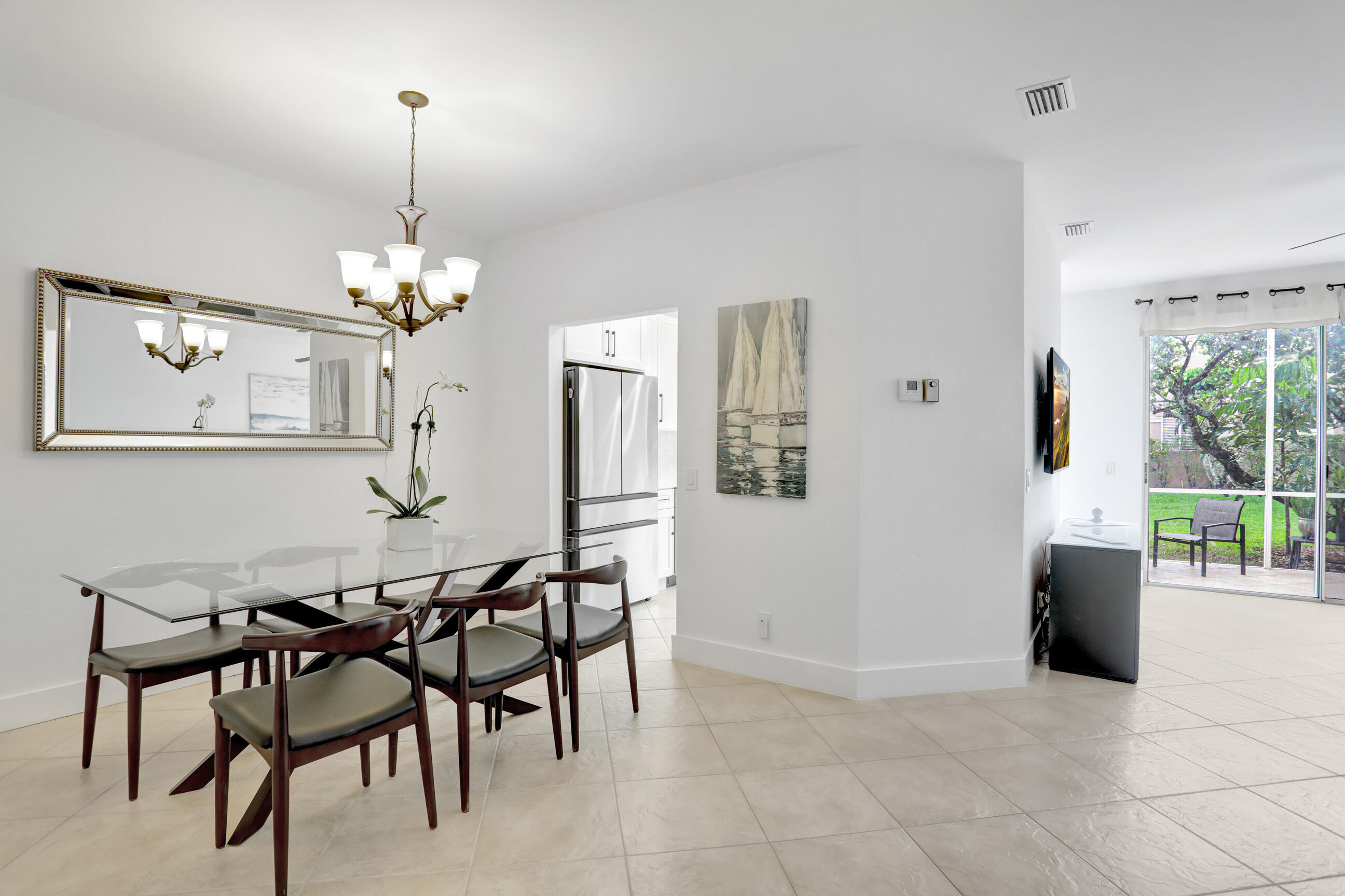 6770 Via Regina Boca Raton, FL 33433 - Photo 3 of 25 DINING AREA