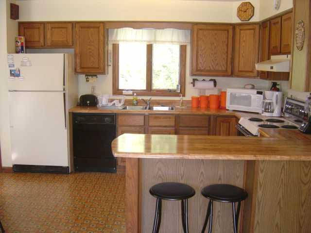 32 Arnold Road Bass Harbor, ME 04653 - Photo 5 of 8 Kitchen.