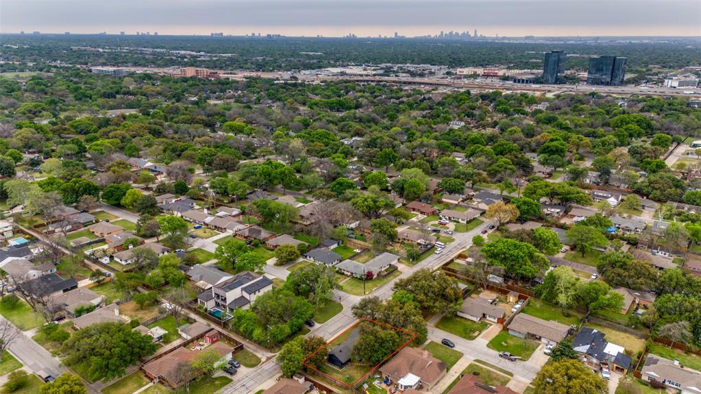 2945 Randy Lane Farmers Branch, TX 75234 - Photo 2 of 10