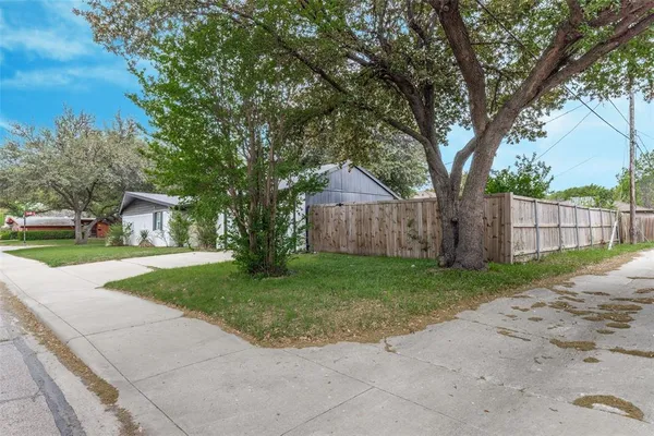 $335,000 | 2945 Randy Lane, Farmers Branch, TX 75234