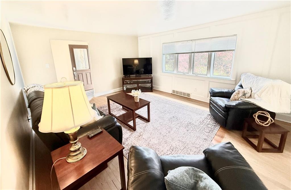 211 Lesnett Road Pittsburgh, PA 15241 - Photo 14 of 35