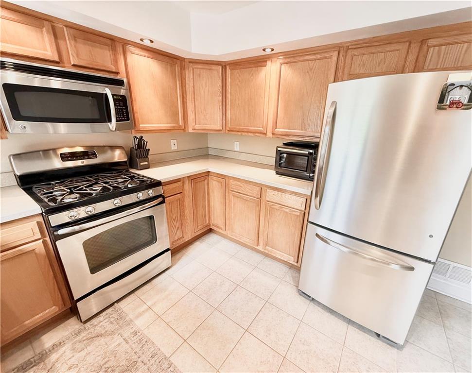 211 Lesnett Road Pittsburgh, PA 15241 - Photo 32 of 35