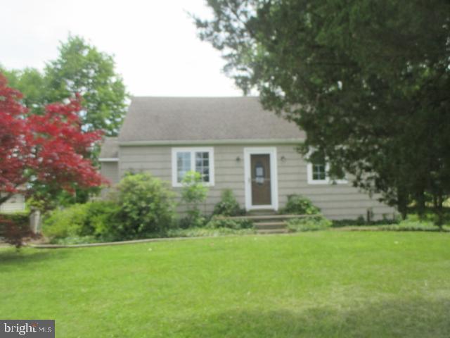 674 Apple Road Quakertown, PA 18951 - Photo 1 of 15 Gallery Image 1