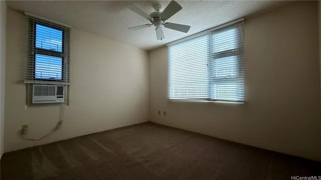 $2,400 | 215 North King Street, Unit 302, Honolulu, HI 96817