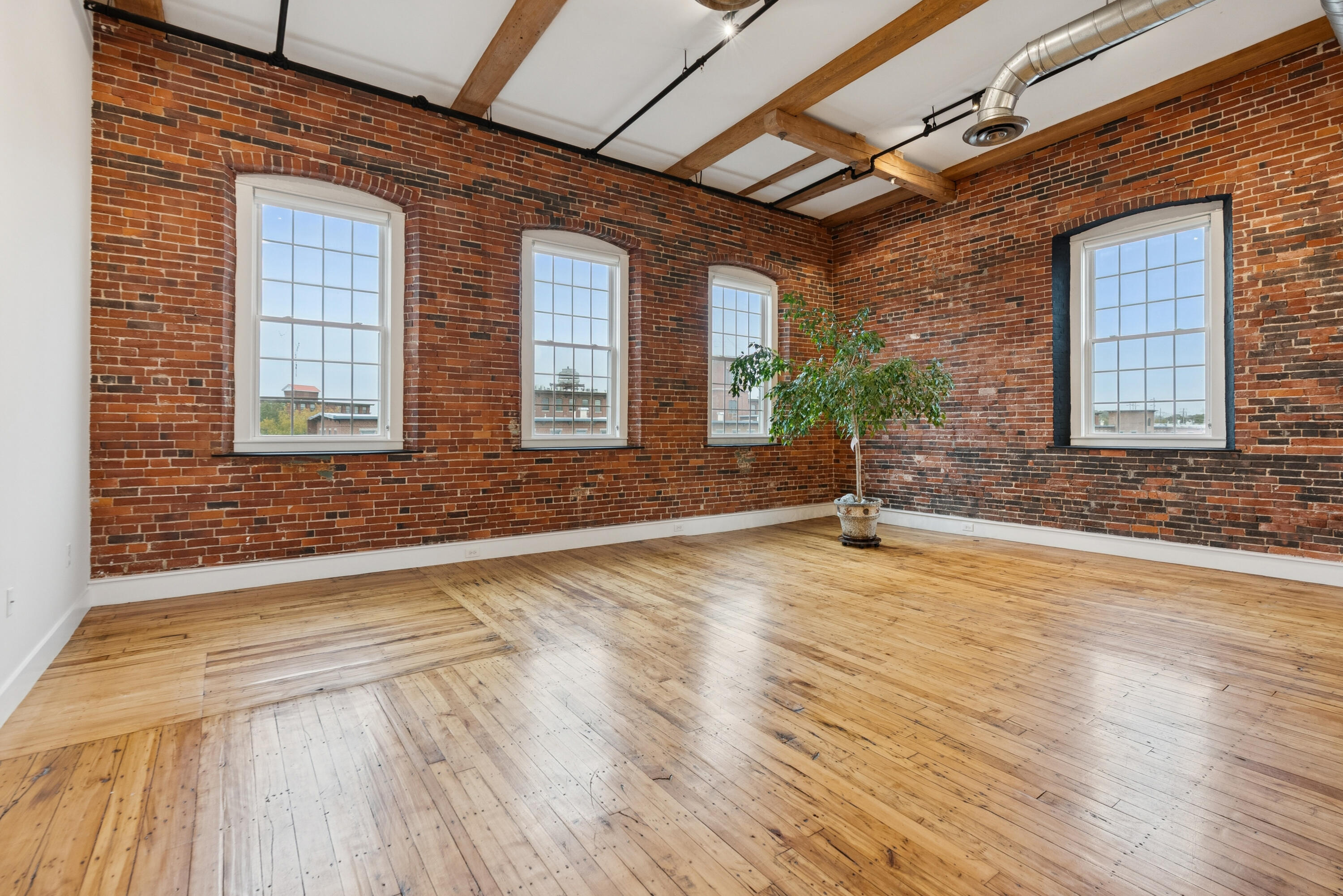 2 Main Street, Unit 17508 Biddeford, ME 04005 - Photo 7 of 63 Waterfront Corner 3 Bedroom Condo