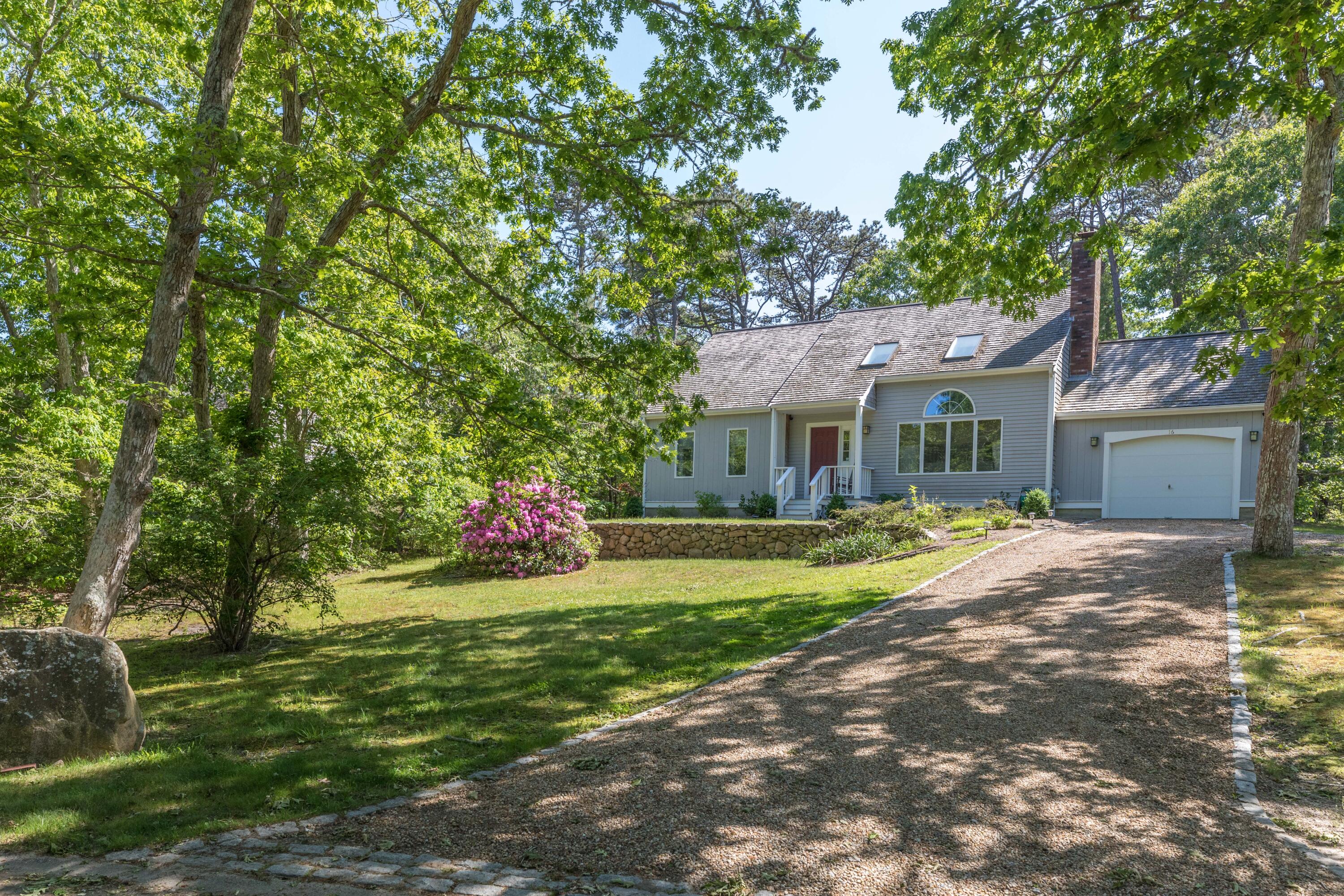 16 Major's Cove Lane Edgartown, MA 02539 - Photo 1 of 28 Welcome to 16 Majors Cove
