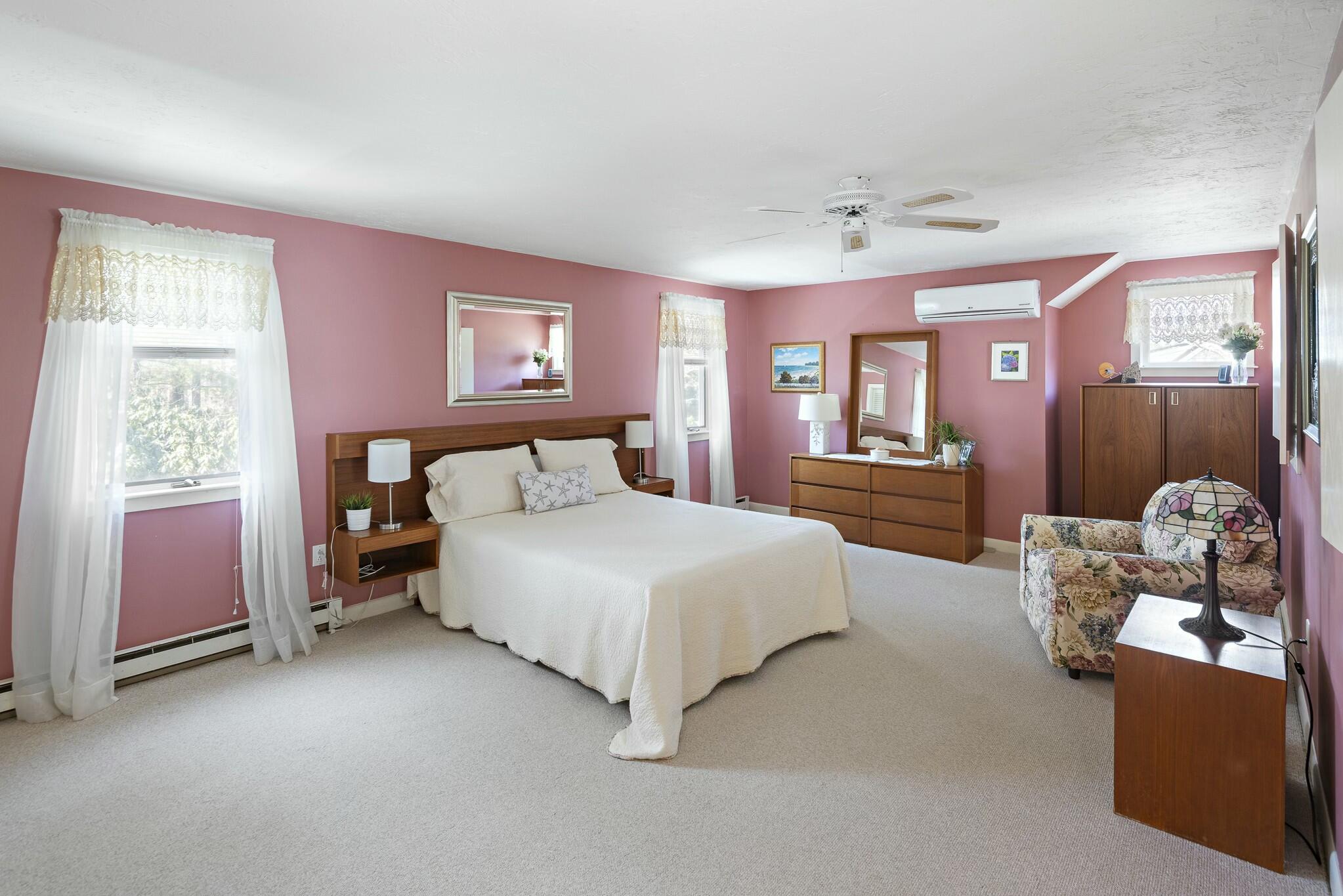 16 Major's Cove Lane Edgartown, MA 02539 - Photo 20 of 28 Second floor primary suite...