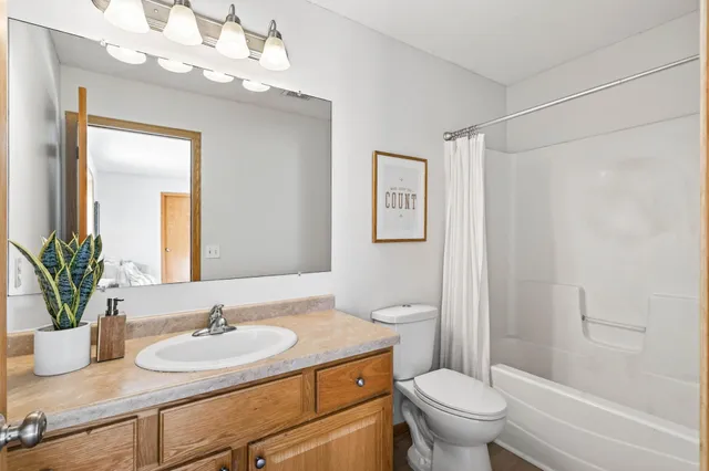 $259,999 | 4158 228th Avenue Northwest, St. Francis, MN 55070