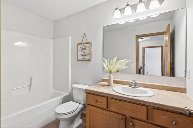 $259,999 | 4158 228th Avenue Northwest, St. Francis, MN 55070