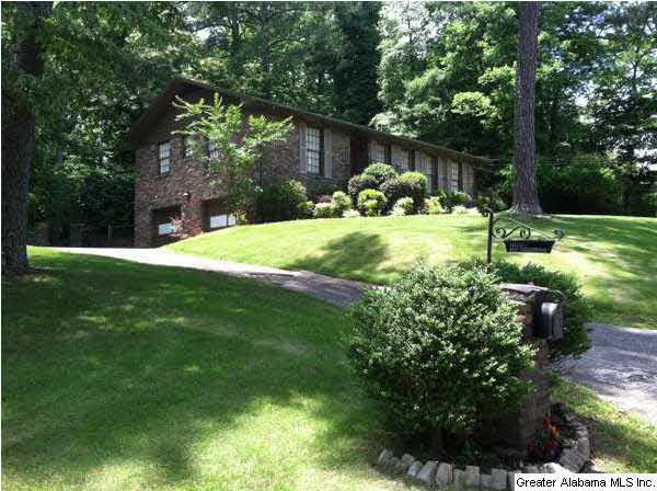 8917 Valley Brook Road Birmingham, AL 35206 - Photo 4 of 13