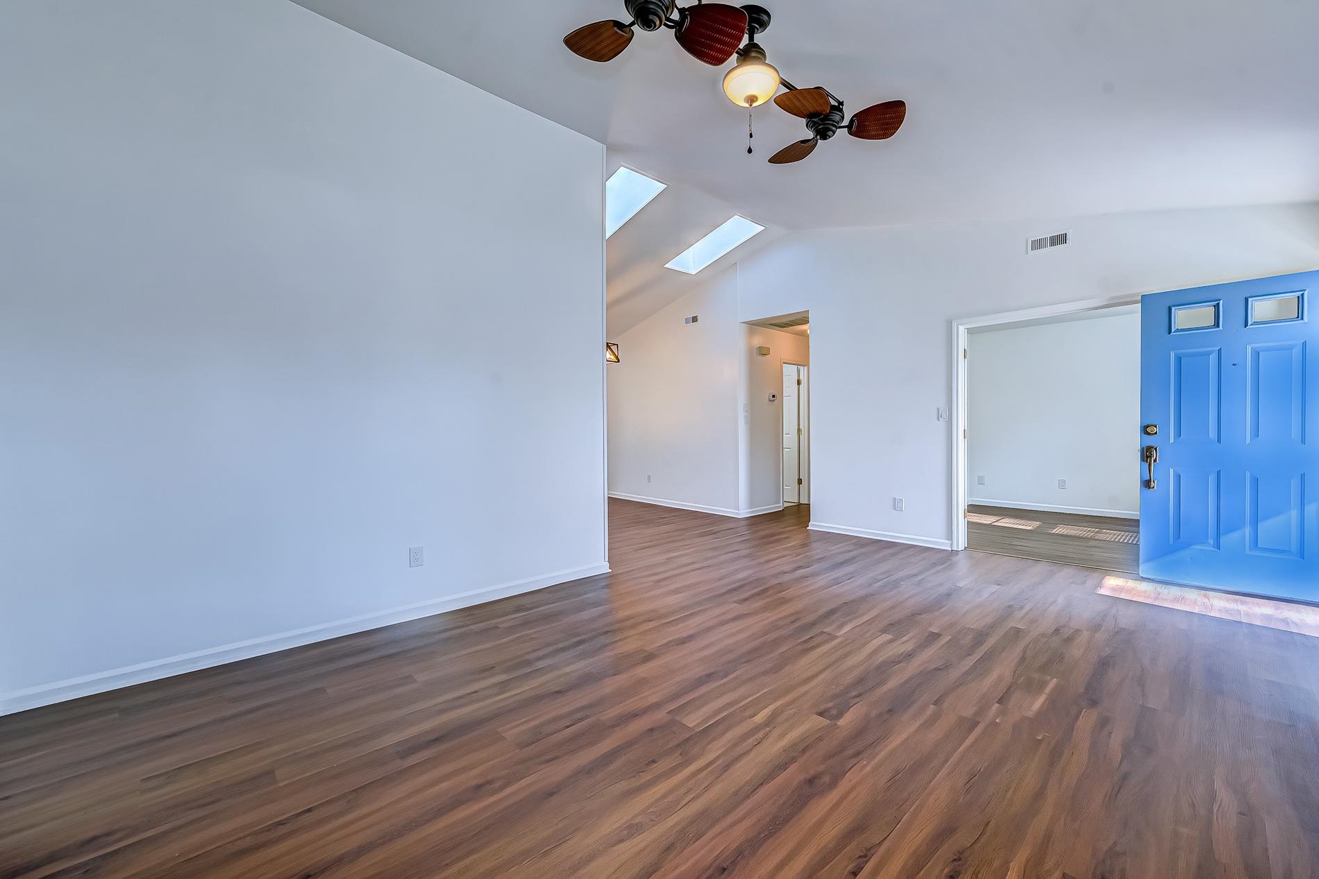 147 Woodlake Drive Murrells Inlet, SC 29576 - Photo 4 of 50