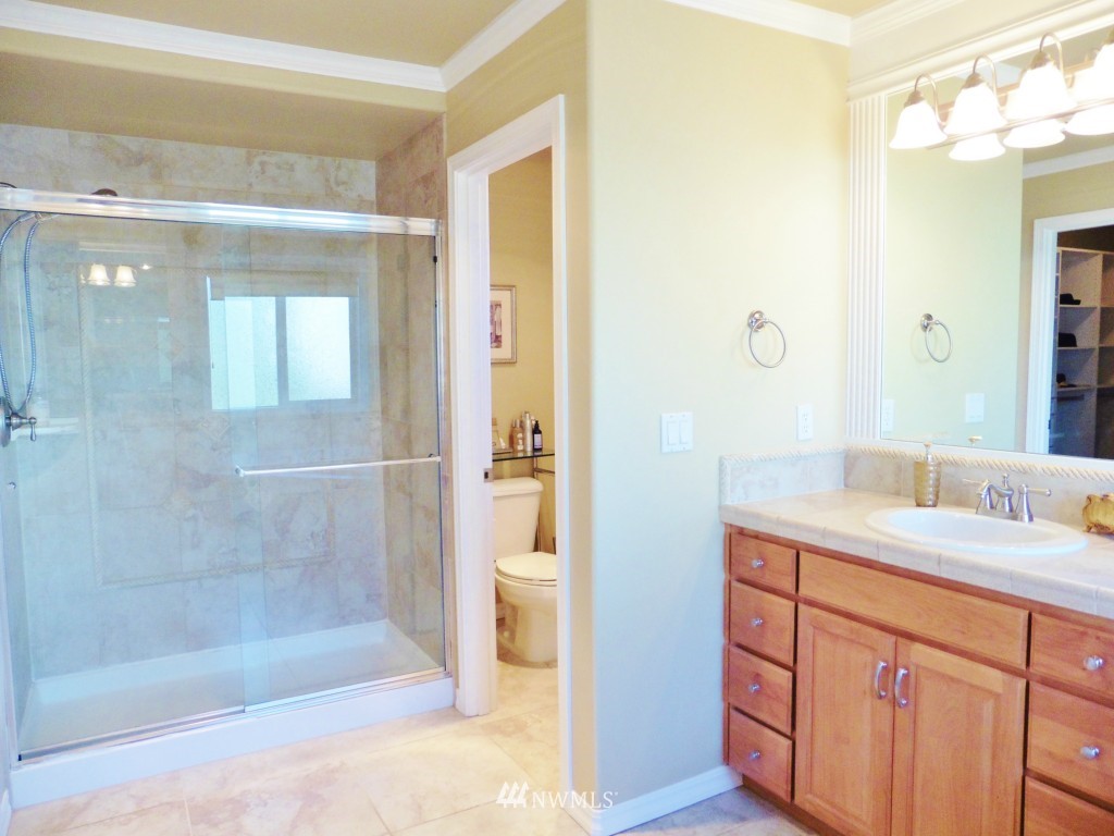 4027 215th Street Southeast Bothell, WA 98021 - Photo 14 of 17