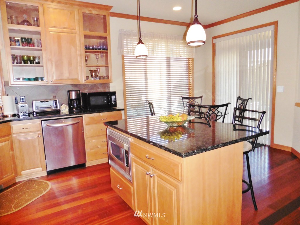 4027 215th Street Southeast Bothell, WA 98021 - Photo 6 of 17