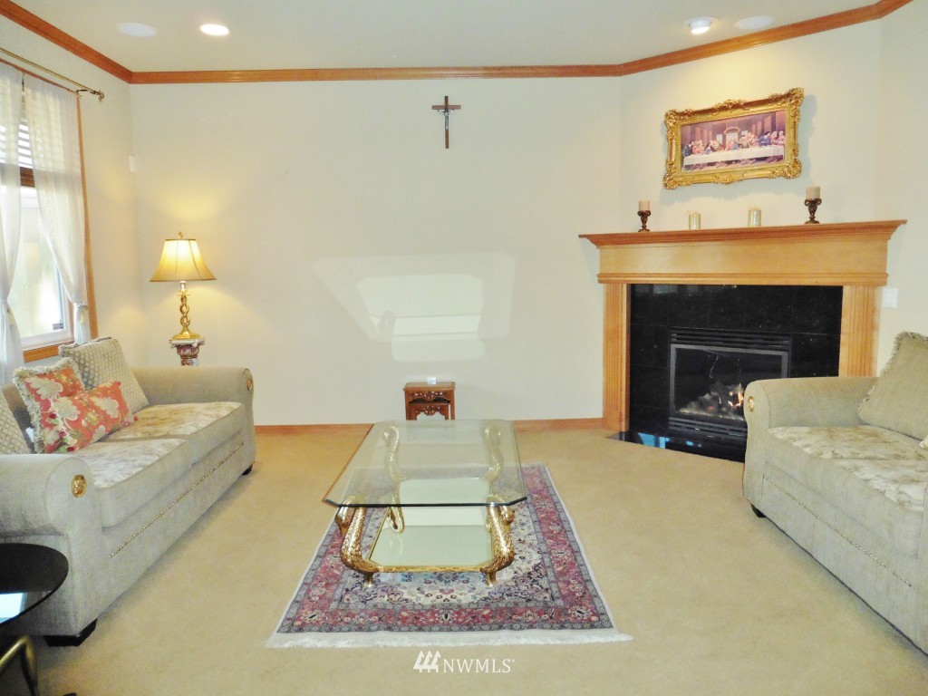 4027 215th Street Southeast Bothell, WA 98021 - Photo 8 of 17