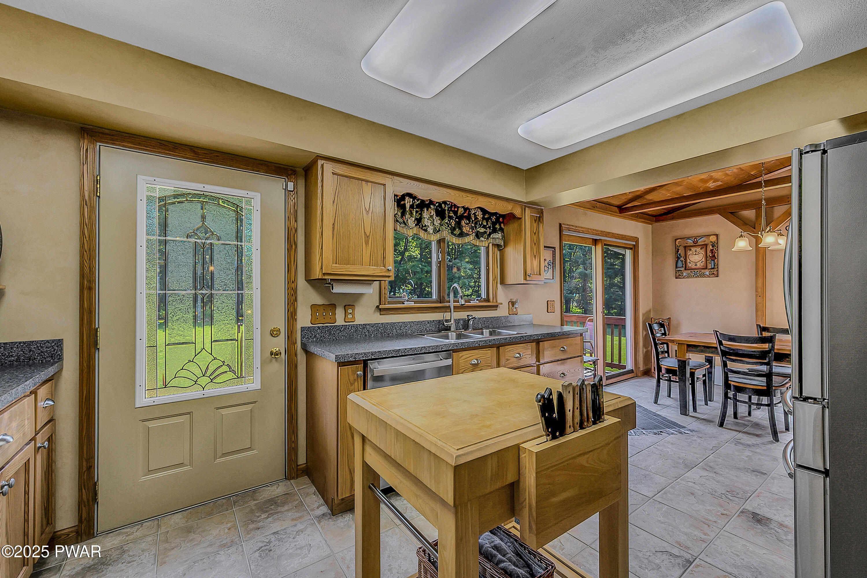 46 Kosinski Road Moscow, PA 18444 - Photo 8 of 91