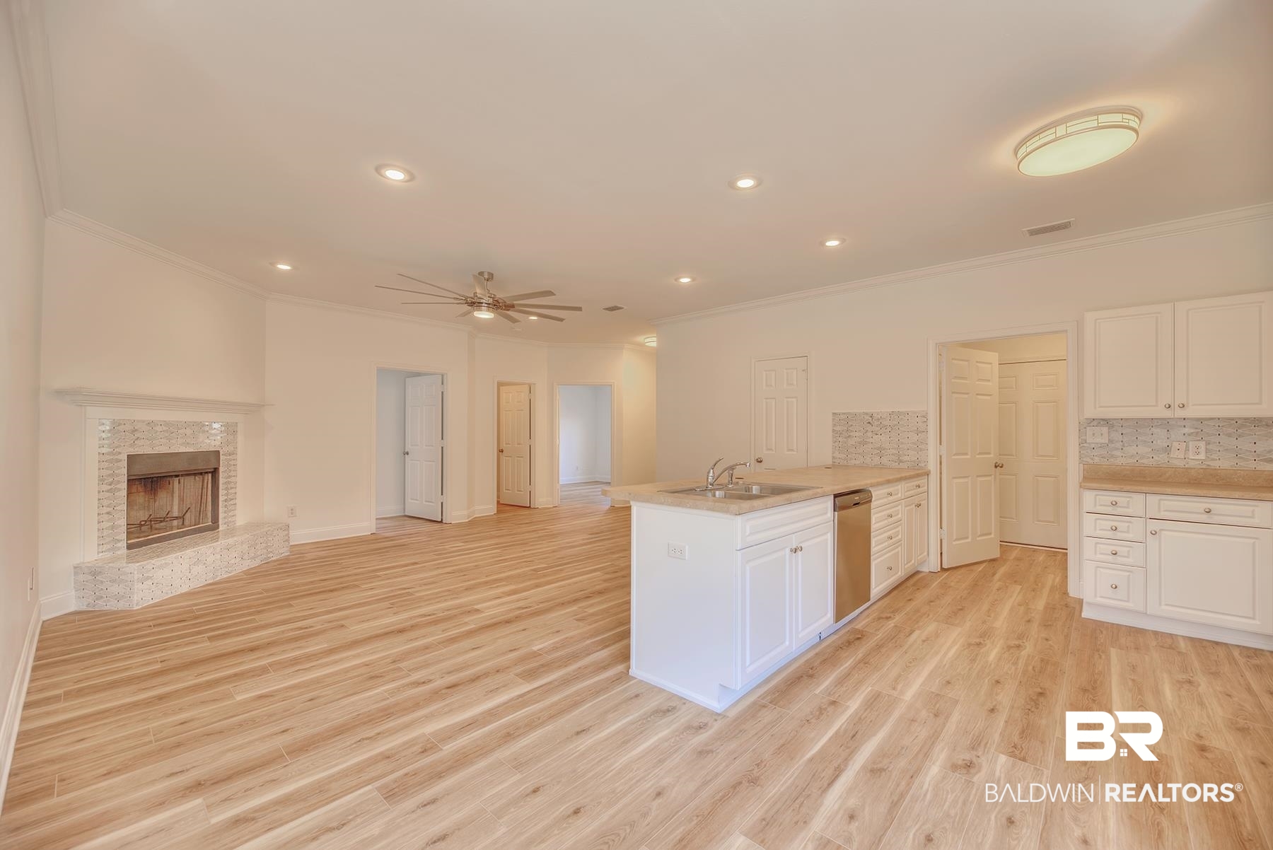 14701 Silveroaks Loop Silverhill, AL 36576 - Photo 3 of 33