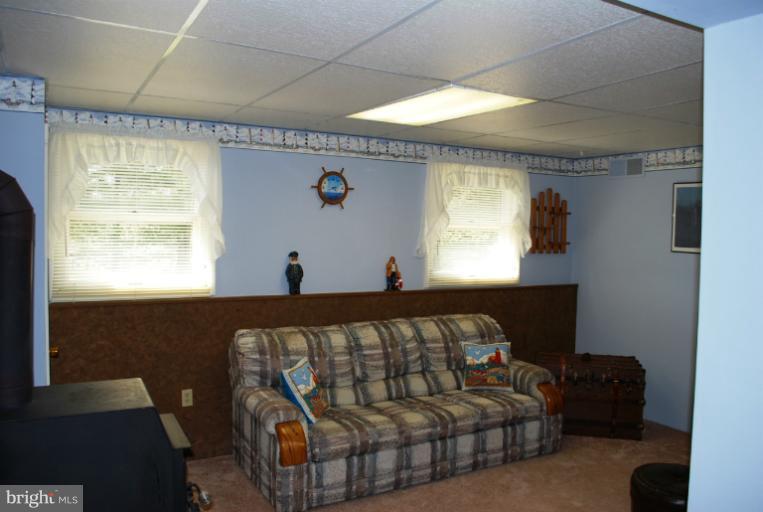 4827 Buffalo Road Mount Airy, MD 21771 - Photo 15 of 26 Family Room