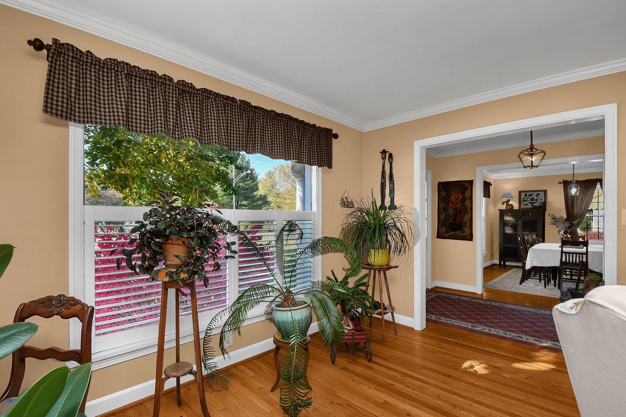 724 Granville Road Newark, OH 43055 - Photo 10 of 42 11-web-or-mls-724-granville-rd