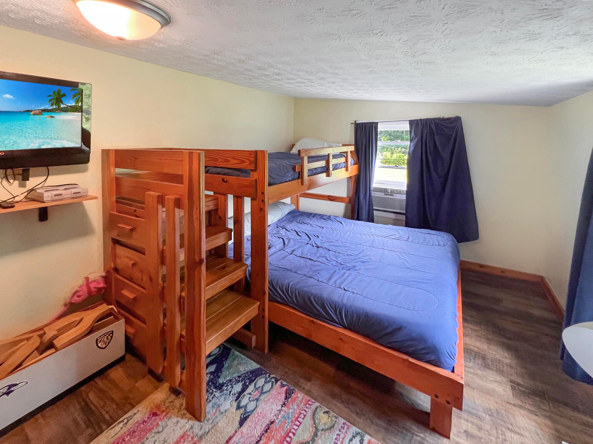 988 Connett Road Nelsonville, OH 45764 - Photo 17 of 28 Bunkroom Sleeps 4 in its current configuration