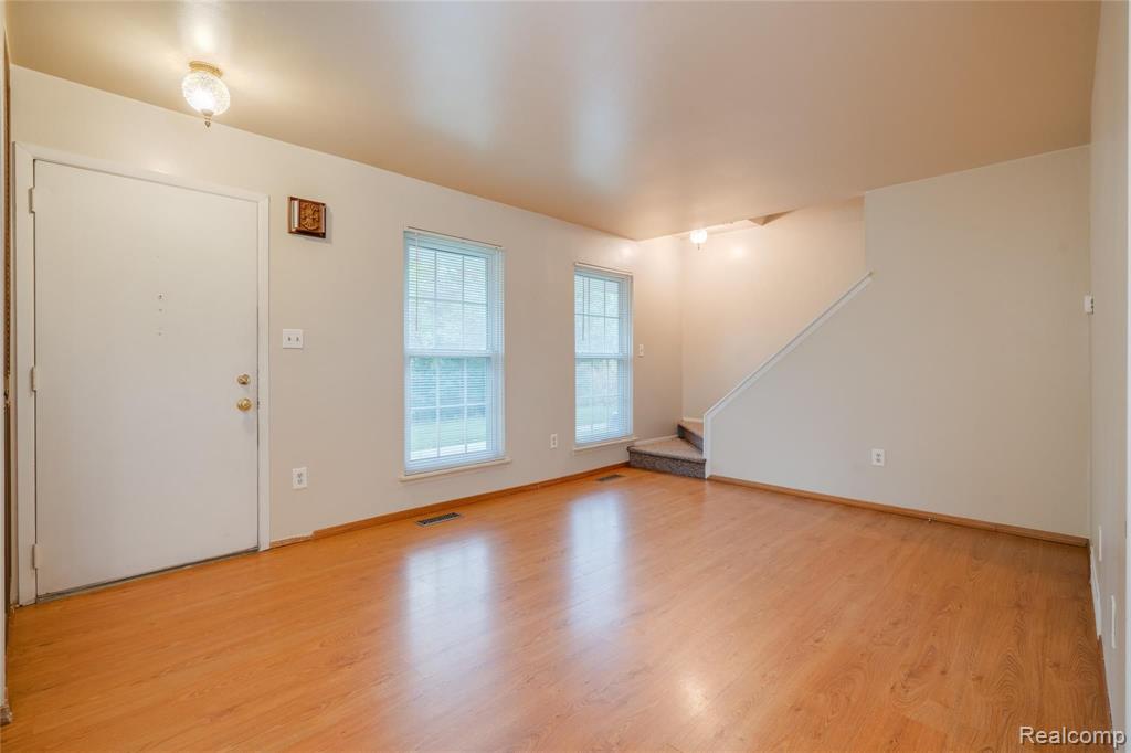 28446 Raleigh Crescent Drive Chesterfield, MI 48051 - Photo 6 of 24