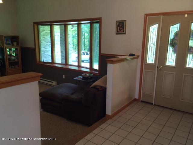 360 Overlook Road Carbondale, PA 18407 - Photo 5 of 19 Gallery Image 5