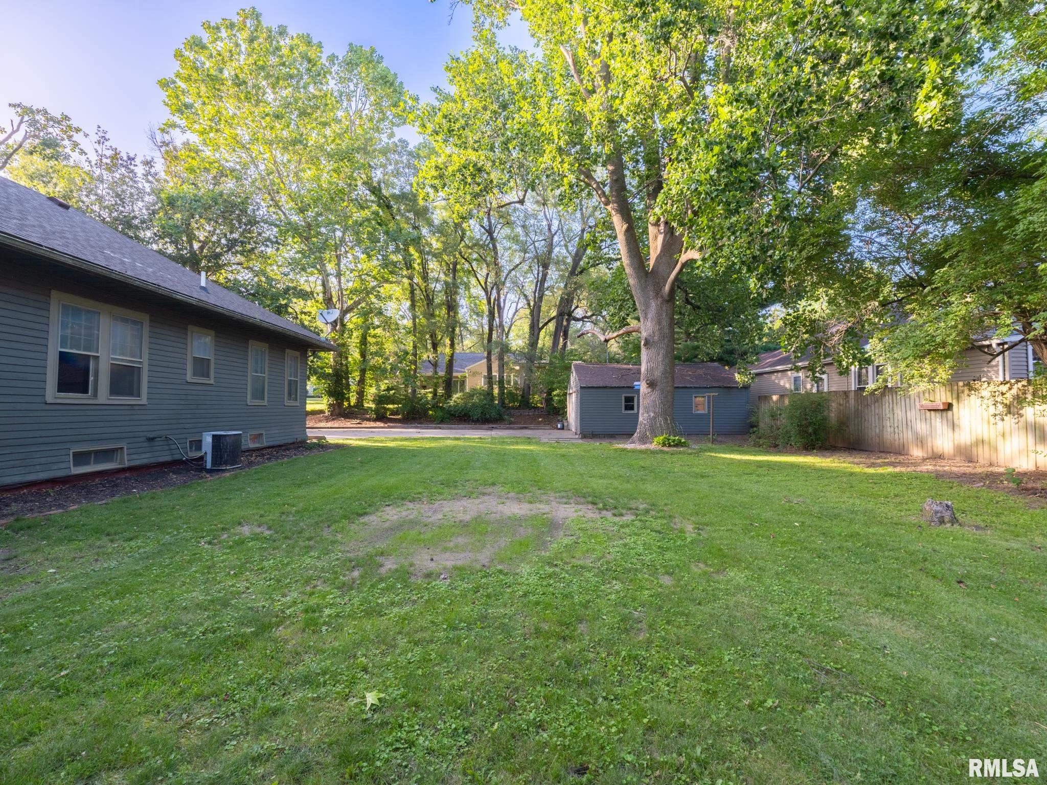 399 West Walnut Street Canton, IL 61520 - Photo 5 of 34