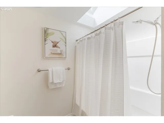 $599,900 | 7505 Southwest Alpine Drive, Beaverton, OR 97008