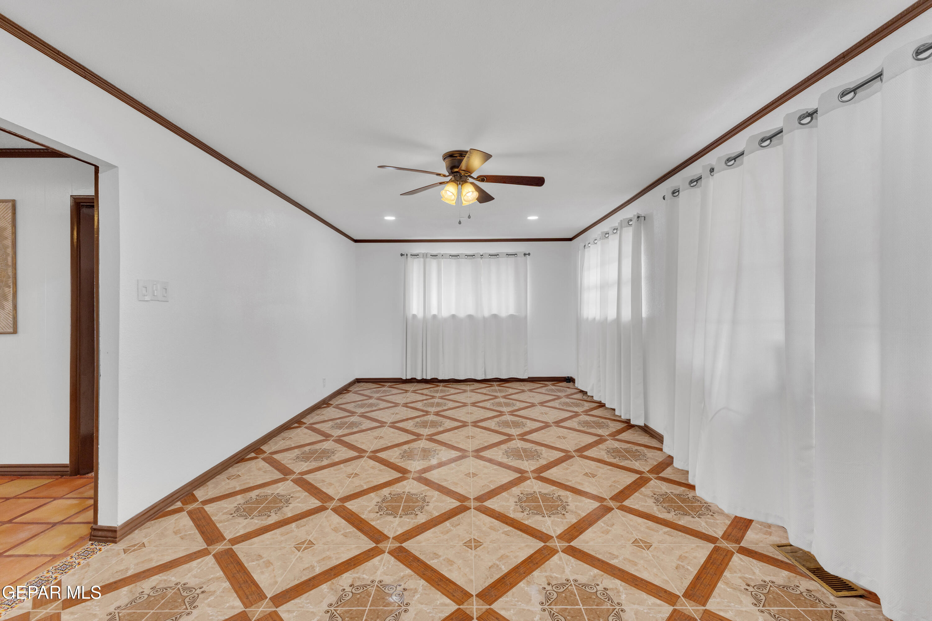 356 Coral Hills Road El Paso, TX 79912 - Photo 20 of 61 10 (2)