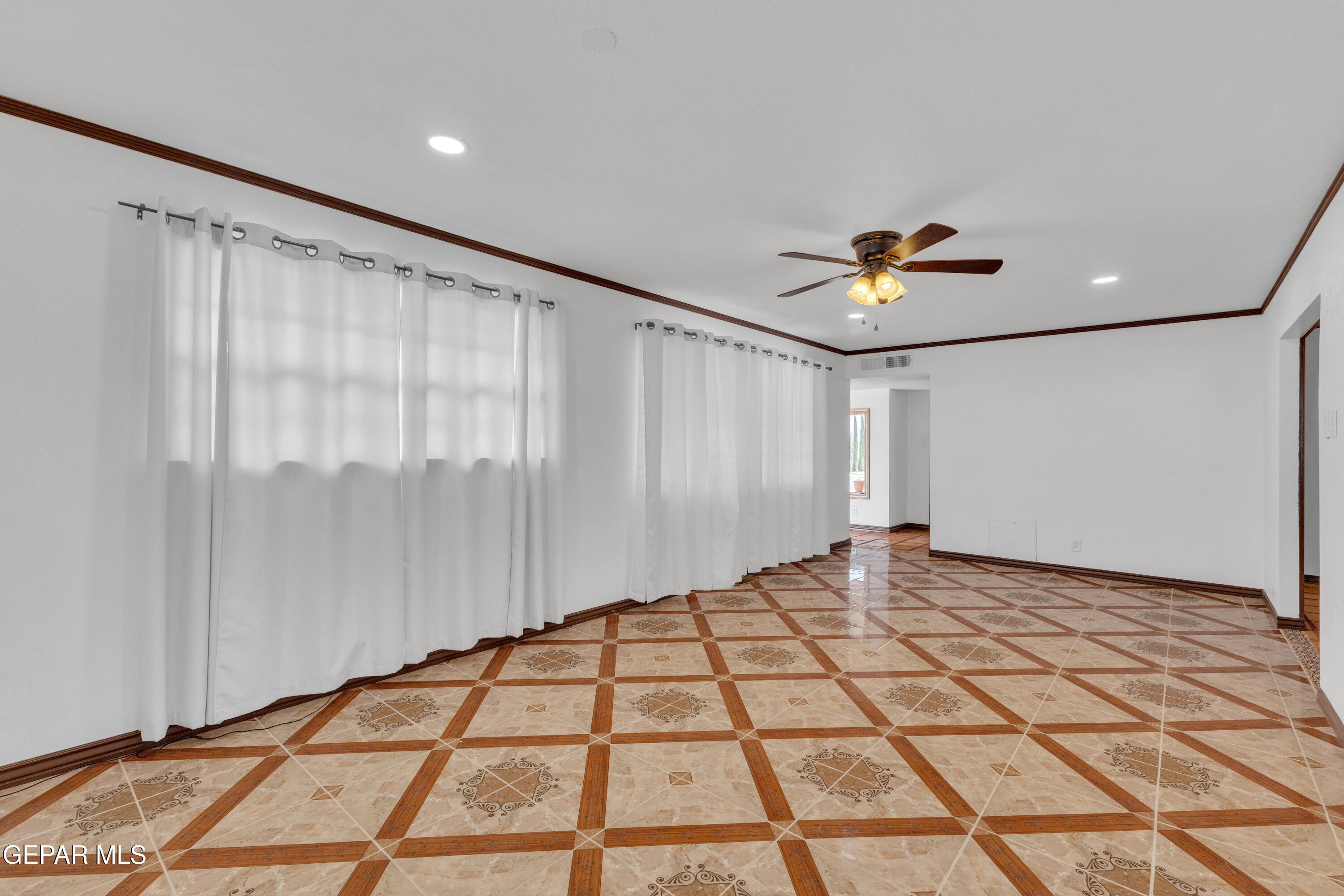 356 Coral Hills Road El Paso, TX 79912 - Photo 21 of 61 10 (3)